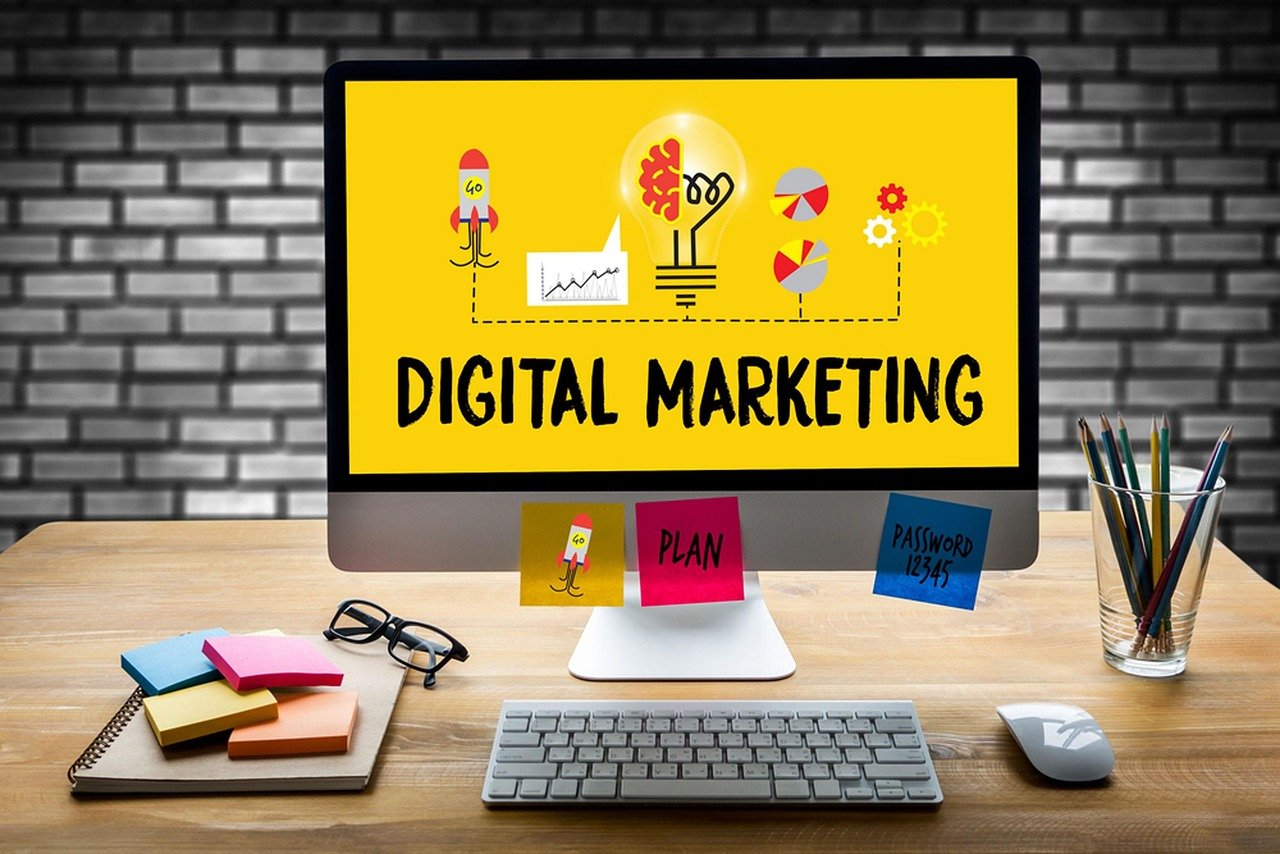Četiri Razloga Zašto Da Uložite u Digitalni Marketing